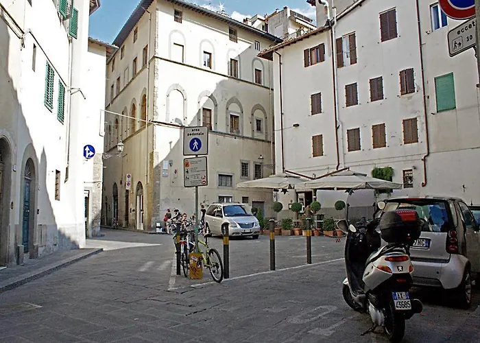 Vasari By Mamo
